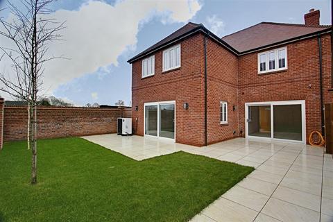 undefined, Tring Road, Wilstone, Tring