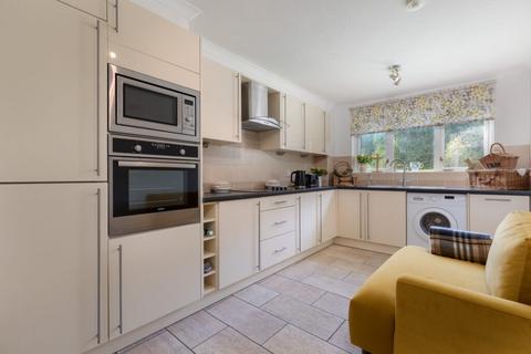 2 bedroom flat for sale, Canberra Court, Braidpark Drive, Giffnock