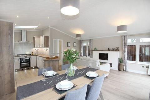 2 bedroom lodge for sale, Sandhills Holiday Park