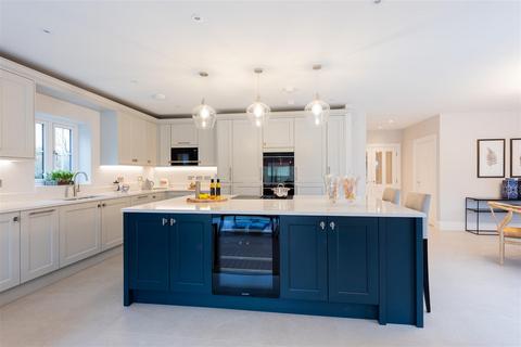 5 bedroom detached house for sale, Tring Road, Wilstone, Tring