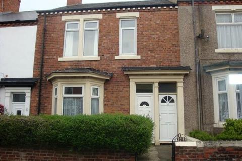 3 bedroom flat to rent, Ada Street, South Shields