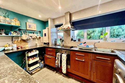 2 Barnes Close, Didcot, OX11 8JN