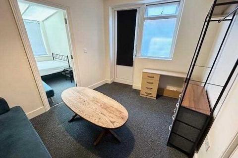 Bear Road, Room 7, Brighton