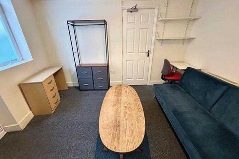 1 bedroom apartment to rent, Bear Road, Room 7, Brighton