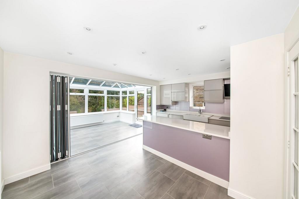 Open plan dining kitchen