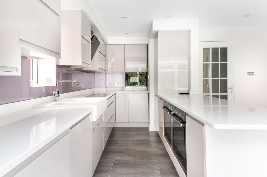 Open plan dining kitchen