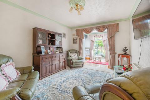2 Merrifield Road, Lowestoft, NR33 7HB