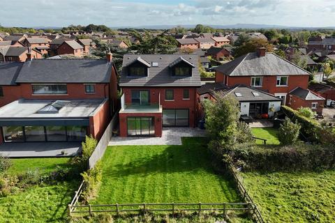 5 bedroom detached house for sale, Church Road, Tarleton, Preston