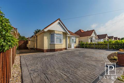 2 bedroom detached bungalow for sale, Manchester Road, Holland-On-Sea, Clacton-On-Sea