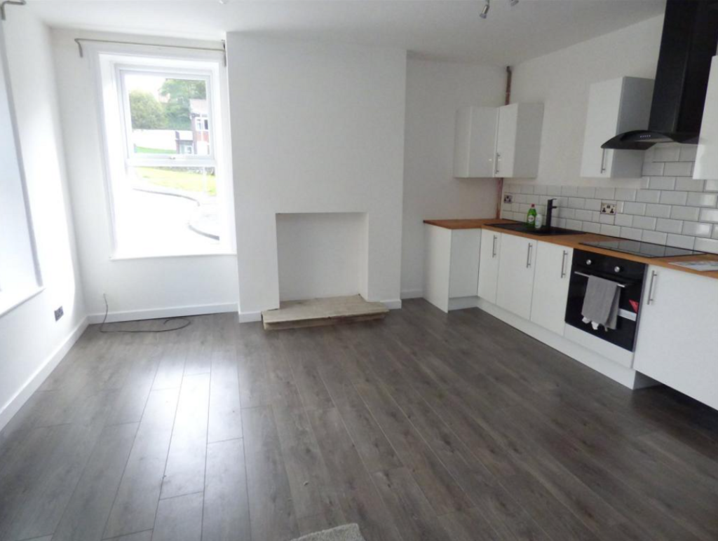 Holmes Lane, Bacup, Lancashire, OL13 2 bed end of terrace house for