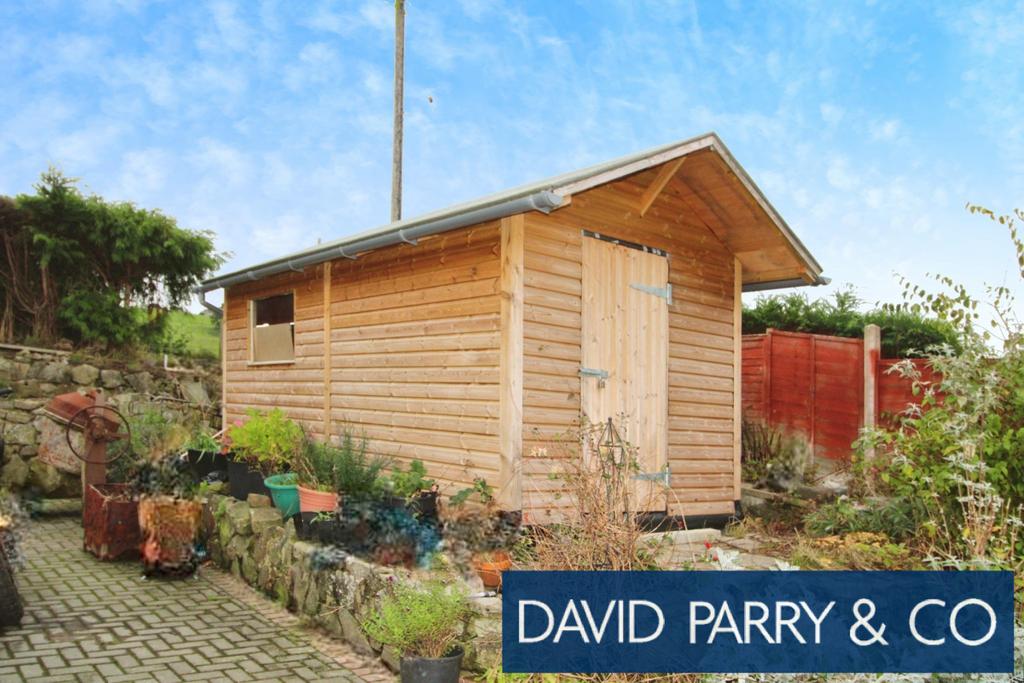 Spacious Detached Bungalow