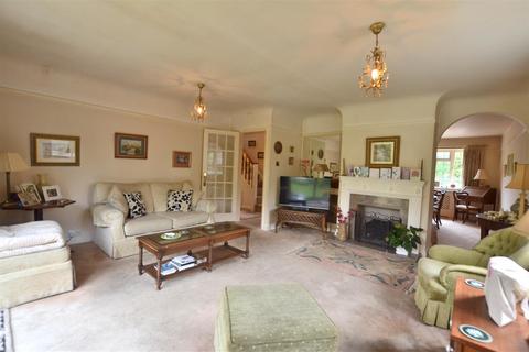 5 bedroom detached bungalow for sale, Warren Close, Fleet GU52