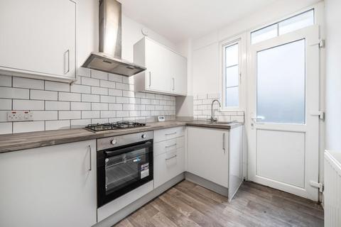 2 bedroom flat for sale, Bickley Street, Tooting