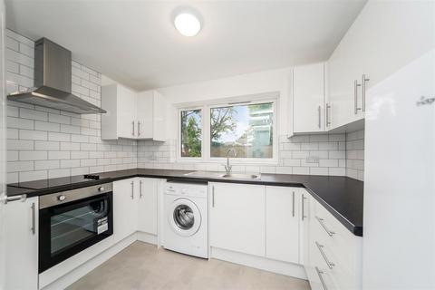 3 bedroom apartment to rent, Sinclair Road, London E4