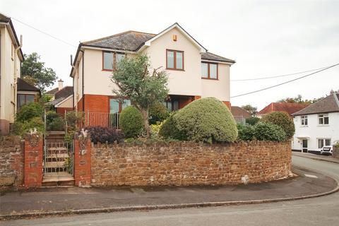 4 bedroom detached house for sale, Fordlands Crescent, Bideford, EX39