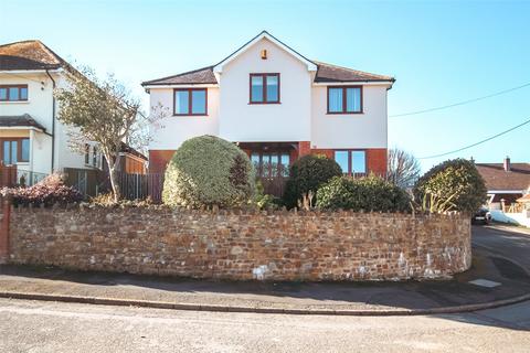 4 bedroom detached house for sale, Fordlands Crescent, Bideford, EX39