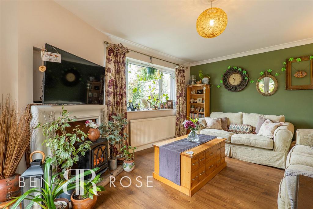 Fowler Avenue, Farington, Leyland 2 bed semidetached house for sale