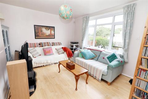 74 Croxdale Road, Borehamwood, WD6 4PZ