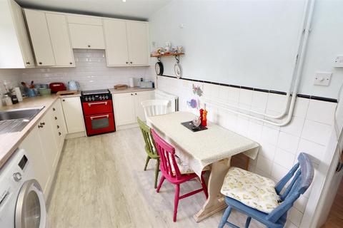 74 Croxdale Road, Borehamwood, WD6 4PZ