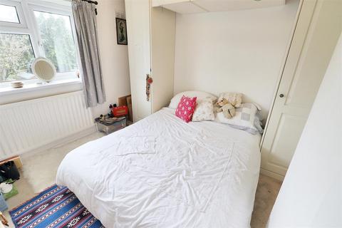 74 Croxdale Road, Borehamwood, WD6 4PZ