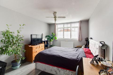 124 Caister Drive, Pitsea, Basildon, SS13 3RW