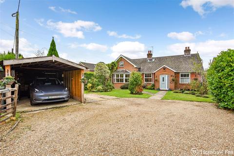 4 bedroom detached house for sale, Stockbridge Road, Timsbury, Hampshire