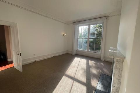 2 bedroom flat to rent, Carden Terrace, Aberdeen, AB10