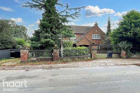 4 bedroom detached house for sale, Fridaybridge Road, Elm