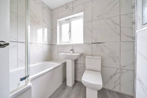 15 Norbury Cross, London, SW16 4JG