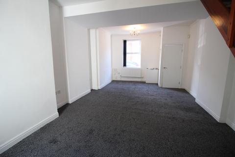 2 bedroom terraced house to rent, Ilford Street, Manchester, M11