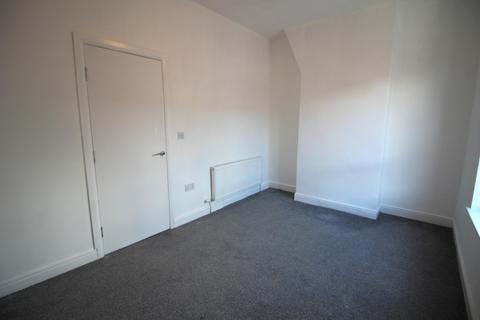 2 bedroom terraced house to rent, Ilford Street, Manchester, M11