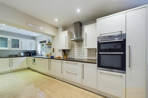 4 bedroom detached house for sale, Millfields, Hucclecote, Gloucester