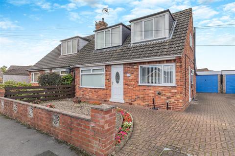 3 bedroom semi-detached bungalow for sale, Ashley Park Crescent, York