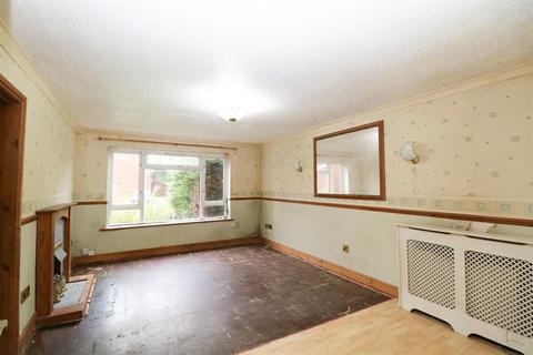 16 Harmar Close, Warwick, CV34 5UT