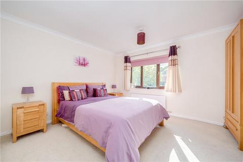 8 North Grove Way, Wetherby, LS22 7GE