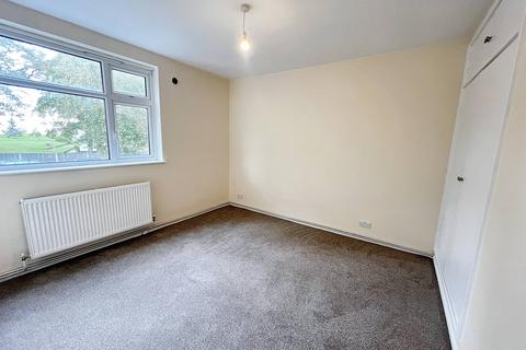 2 bedroom flat to rent, Lawrie Park Road, London SE26