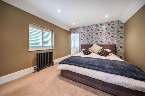 5 bedroom detached house for sale, Blackwater,  Camberley,  Hampshire,  GU17