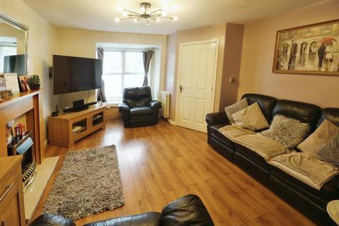 30 Bramham Croft, Wombwell, Barnsley, S73 8BE