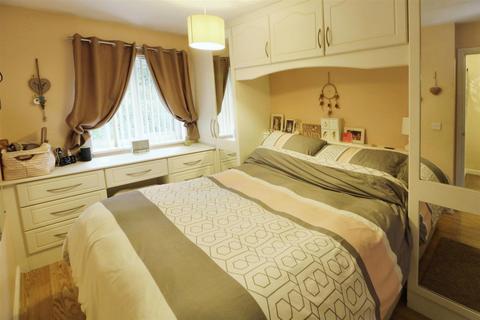 30 Bramham Croft, Wombwell, Barnsley, S73 8BE