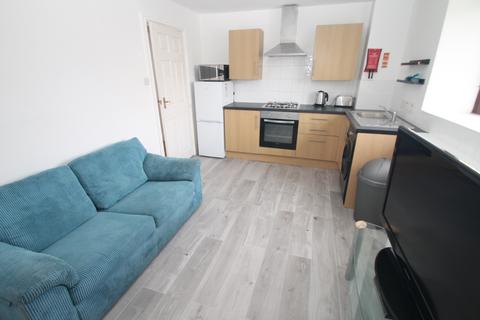 2 bedroom flat to rent, Bedford Terrace, Plymouth PL4