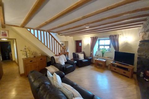 4 bedroom detached house for sale, Llanllechid LL57