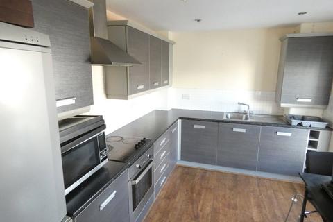 2 bedroom apartment to rent, North Side, Gateshead, NE8