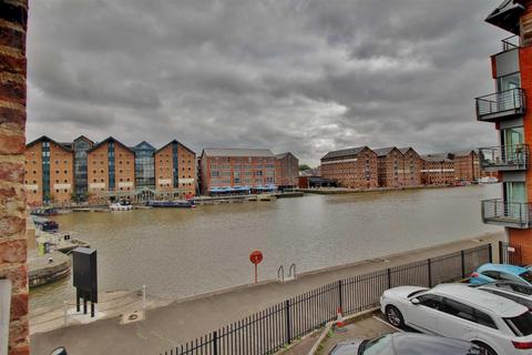 2 bedroom apartment to rent, Lock Warehouse, The Docks, Gloucester