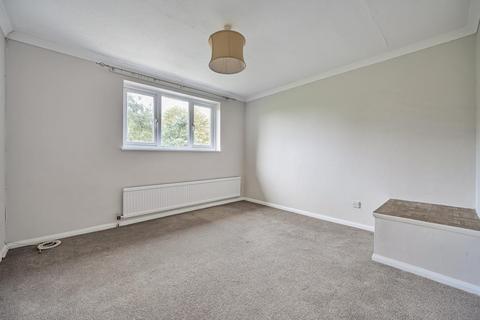 3 bedroom terraced house to rent, Cherwell Road,  Aylesbury,  HP21