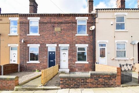 2 bedroom terraced house to rent, Wrenthorpe Road, Wakefield WF2