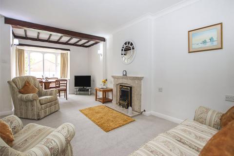 2 bedroom bungalow for sale, Stratford Place, Lymington, Hampshire, SO41