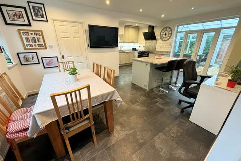 4 bedroom end of terrace house for sale, Oakfield Road, Alderley Edge