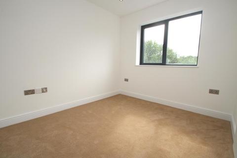 2 bedroom flat to rent, Waterhouse Street, Hemel Hempstead