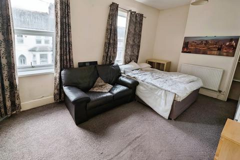 5 bedroom terraced house for sale, Glenroy Street, Cardiff