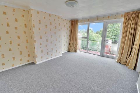 2 bedroom maisonette for sale, Lismore Close, Woodley